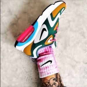 New Nike Air Max 200 shoes